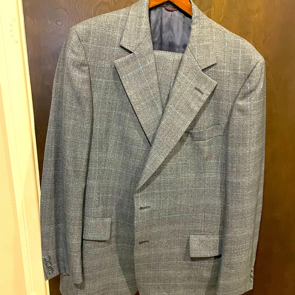 Mens suit - brand new - hart Schaffer and Marx